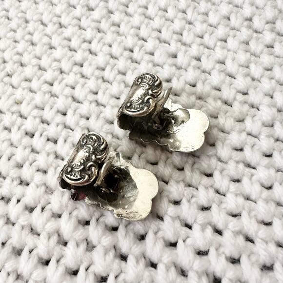 Vintage Foree Sterling Ornate Scroll Signed Clip On Luggage Tag Earrings - Picture 6 of 10